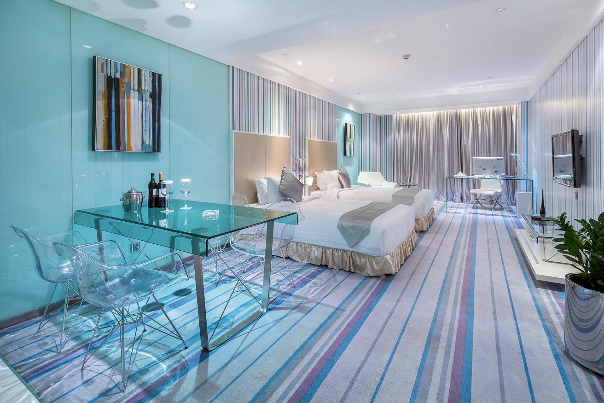 Christian'S Hotel Luoyang Луоян Екстериор снимка